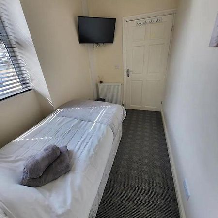 Dublin Packet - Single Room 3 Holyhead Exterior photo