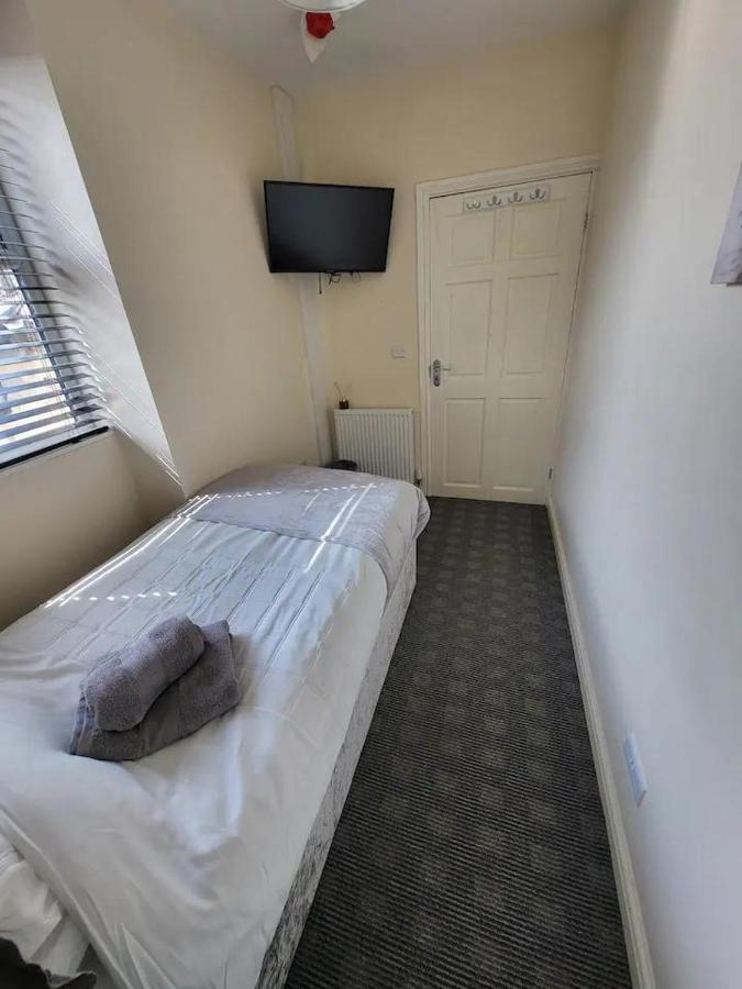 Dublin Packet - Single Room 3 Holyhead Exterior photo
